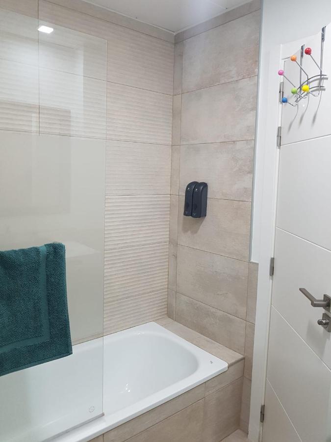 Apartamento Plaza Del Teatro Parking Free Málaga Exterior foto
